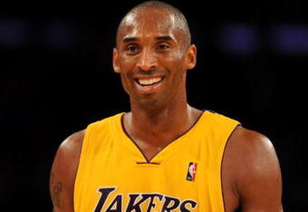 LOS ANGELES, CA - NOVEMBER 19:  Kobe Bryant #24 of the Los Angeles Lakers smiles in the fourth quarter during the game against the Chicago Bulls on November 19, 2009 at Staples Center in Los Angeles, California.  The Lakers won 108-93. NOTE TO USER: User expressly acknowledges and agrees that, by downloading and/or using this Photograph, User is consenting to the terms and conditions of the Getty Images License Agreement.   (Photo by Harry How/Getty Images)