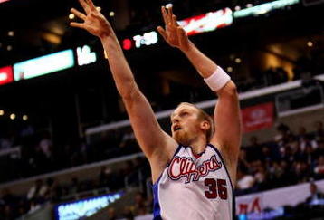 LOS ANGELES - NOVEMBER 20:  Chris Kaman #35 of the Los Angeles Clippers shoots against the Denver Nuggets on November 20, 2009 at Staples Center in Los Angeles, California.  The Clippers won 106-99.   NOTE TO USER: User expressly acknowledges and agrees that, by downloading and/or using this Photograph, user is consenting to the terms and conditions of the Getty Images License Agreement. (Photo by Stephen Dunn/Getty Images)