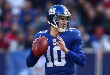 EAST RUTHERFORD, NJ - NOVEMBER 22:  Eli Manning #10 of the the New York Giants looks to pass against the Atlanta Falcons on November 22, 2009 at Giants Stadium in East Rutherford, New Jersey.  (Photo by Chris McGrath/Getty Images)