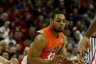 MADISON, WI - FEBRUARY 05: Demetri McCamey #32 of the Illinois Fighting Illini moves against the Wisconsin Badgers on February 5, 2009 at the Kohl Center in Madison, Wisconsin. Wisconsin defeated Illinois 63-50. (Photo by Jonathan Daniel/Getty Images)