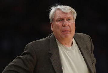 LOS ANGELES, CA - MARCH 23:   Head coach Don Nelson of the Golden State Warriors looks on from the sideline during the game against the Los Angeles Lakers at Staples Center on March 23, 2008 in Los Angeles, California.  NOTE TO USER: User expressly acknowledges and agrees that, by downloading and or using this Photograph, user is consenting to the terms and conditions of the Getty Images License Agreement.  (Photo by Lisa Blumenfeld/Getty Images)