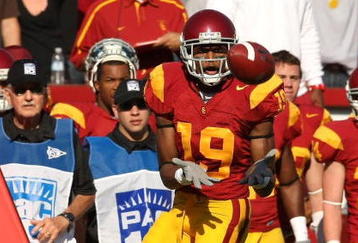 LOS ANGELES - NOVEMBER 14:  Wide receiver Brice Butler #19 of the USC Trojans makes a catch against the Stanford Cardinal on November 14, 2009 at the Los Angeles Coliseum in Los Angeles, California.  Stanford won 55-21.   (Photo by Stephen Dunn/Getty Images)