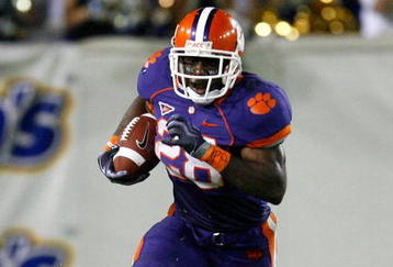 ATLANTA - SEPTEMBER 10:  C.J. Spiller #28 of the Clemson Tigers against the Georgia Tech Yellow Jackets at Bobby Dodd Stadium on September 10, 2009 in Atlanta, Georgia.  (Photo by Kevin C. Cox/Getty Images)