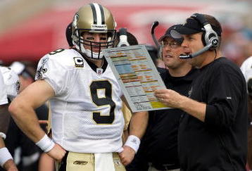 TAMPA, FL - NOVEMBER 22:  Quarterback Drew Brees #9 of the New Orleans Saints and head coach Sean Payton talk along the sidelines during the game against the Tampa Bay Buccaneers at Raymond James Stadium on November 22, 2009 in Tampa, Florida.  (Photo by J. Meric/Getty Images)
