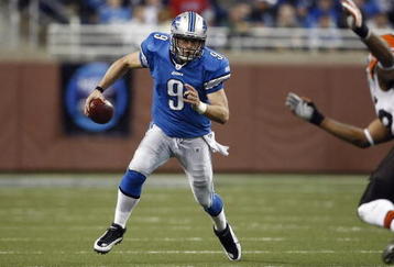 DETROIT, MI - NOVEMBER 22: Matthew Stafford #9 of the Detroit Lions runs with the football against the Cleveland Browns at Ford Field on November 22, 2009 in Detroit, Michigan. The Lions came from behind to defeat the Browns 38-37. (Photo by Joe Robbins/Getty Images)