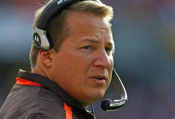 CHICAGO - NOVEMBER 01: Head coach Eric Mangini of the Cleveland Browns watches as his team takes on the Chicago Bears at Soldier Field on November 1, 2009 in Chicago, Illinois. The Bears defeated the Browns 30-6. (Photo by Jonathan Daniel/Getty Images)