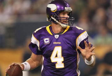MINNEAPOLIS - NOVEMBER 22:  Brett Favre #4 of the Minnesota Vikings drops back to pass against the Seattle Seahawks at Hubert H. Humphrey Metrodome on November 22, 2009 in Minneapolis, Minnesota.  (Photo by Nick Laham/Getty Images)