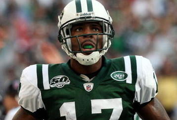 EAST RUTHERFORD, NJ - NOVEMBER 15:  Braylon Edwards #17 of the New York Jets looks on against the Jacksonville Jaguars on November 15, 2009 at Giants Stadium in East Rutherford, New Jersey. Jacksonville defeated the Jets 24-22.  (Photo by Jim McIsaac/Getty Images)