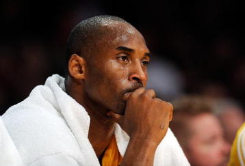 LOS ANGELES, CA - OCTOBER 30:  Kobe Bryant #24 of the Los Angeles Lakers after he was were taken out of the game against Dallas Mavericks during the second quarter of the NBA basketball game at Staples Center on October 30, 2009 in Los Angeles, California.  NOTE TO USER: User expressly acknowledges and agrees that, by downloading and/or using this Photograph, user is consenting to the terms and conditions of the Getty Images License Agreement.  (Photo by Kevork Djansezian/Getty Images)