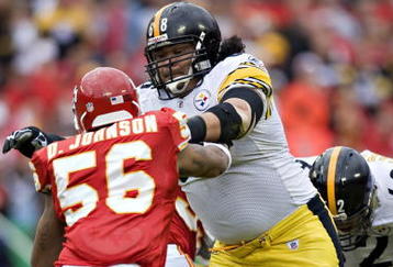 KANSAS CITY, MO - NOVEMBER 22:  Guard Chris Kemoeatu #68 of the Pittsburgh Steelers blocks during NFL action against the Kansas City Chiefs at Arrowhead Stadium on November 22, 2009 in Kansas City, Missouri.  The Chiefs defeated the Steelers 27-24.  (Photo by Wesley Hitt/Getty Images)