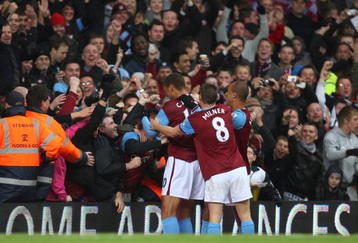 BIRMINGHAM, ENGLAND - NOVEMBER 07:   John Carew of Aston Villa celebrates his goal with the fans during the Barclays Premier League match between Aston Villa and Bolton Wanderers at Villa Park on November 7, 2009 in Birmingham, England.  (Photo by Mark Thompson/Getty Images)
