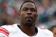 PHILADELPHIA - NOVEMBER 01: Justin Tuck #91 of the New York Giants looks on against the Philadelphia Eagles on November 1, 2009 at Lincoln Financial Field in Philadelphia, Pennsylvania. (Photo by Jim McIsaac/Getty Images)