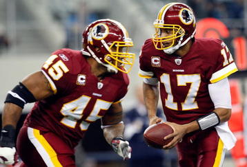 ARLINGTON, TX - NOVEMBER 22:  Quarterback Jason Campbell #17 of the Washington Redskins at Cowboys Stadium on November 22, 2009 in Arlington, Texas.  (Photo by Ronald Martinez/Getty Images)