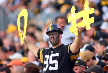 PITTSBURGH - NOVEMBER 15:  A fan of the Pittsburgh Steelers shows his support for the Steelers defense during their game against the Cincinnati Bengals at Heinz Field on November 15, 2009 in Pittsburgh, Pennsylvania. The Bengals defeated the Steelers 18-12. (Photo by Rick Stewart/Getty Images)