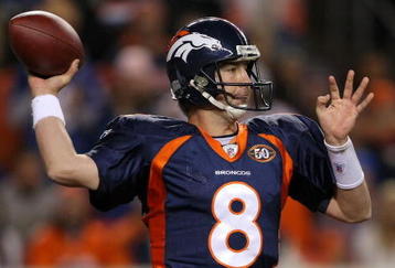 DENVER - NOVEMBER 26:  Quarterback Kyle Orton #8 of the Denver Broncos delivers a pass against the New York Giants during NFL action at Invesco Field at Mile High on November 26, 2009 in Denver, Colorado.  (Photo by Doug Pensinger/Getty Images)
