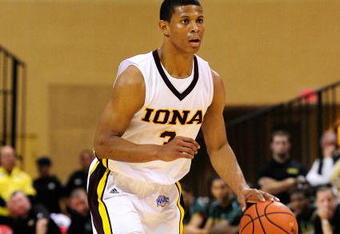 ORLANDO, FL - NOVEMBER 27:  Scott Machado #3 of the Iona Gaels looks to pass against the Baylor Bears during the Old Spice Classic at Disney's Milk House on November 27, 2009 in Orlando, Florida.  (Photo by Sam Greenwood/Getty Images)