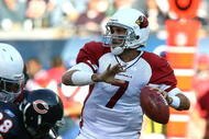 CHICAGO - NOVEMBER 08: Matt Leinart #7 of the Arizona Cardinals throws a pass against the Chicago Bears at Soldier Field on November 8, 2009 in Chicago, Illinois. The Cardinals defeated the Bears 41-21. (Photo by Jonathan Daniel/Getty Images)