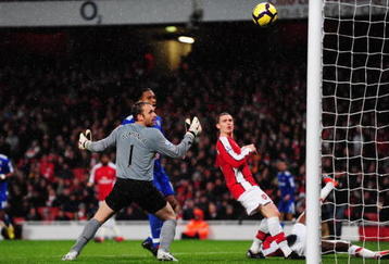 LONDON, ENGLAND - NOVEMBER 29:  Thomas Vermaelen of Arsenal scores an own goal for Chelsea's second  during the Barclays Premier League match between Arsenal and Chelsea at the Emirates Stadium on November 29, 2009 in London, England.  (Photo by Mike Hewitt/Getty Images)