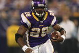 MINNEAPOLIS - NOVEMBER 22:  Adrian Peterson #28 of the Minnesota Vikings rushes against the Seattle Seahawks at Hubert H. Humphrey Metrodome on November 22, 2009 in Minneapolis, Minnesota.  (Photo by Nick Laham/Getty Images)