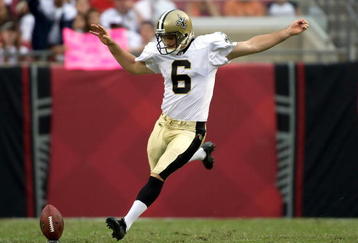 TAMPA, FL - NOVEMBER 22:  Punter Thomas Morstead #6 of the New Orleans Saints kicks off against the Tampa Bay Buccaneers during the game at Raymond James Stadium on November 22, 2009 in Tampa, Florida.  (Photo by J. Meric/Getty Images)