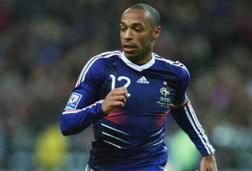 PARIS - FRANCE- NOVEMBER 18:  Thierry Henry of France during the France v Republic of Ireland FIFA 2010 World Cup Qualifying Play Off second leg match at the Stade de France on November 18, 2009 in Paris, France.  (Photo by Michael Steele/Getty Images)