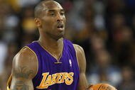 OAKLAND, CA - NOVEMBER 28:  Kobe Bryant #24 of the Los Angeles Lakers in action against the Golden State Warriors during an NBA game at Oracle Arena on November 28, 2009 in Oakland, California.  NOTE TO USER: User expressly acknowledges and agrees that, by downloading and/or using this Photograph, user is consenting to the terms and conditions of the Getty Images License Agreement.  (Photo by Jed Jacobsohn/Getty Images)