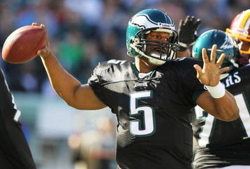 PHILADELPHIA - NOVEMBER 29:  Donovan McNabb #5 of the Philadelphia Eagles passes against the Washington Redskins during their game at Lincoln Financial Field on November 29, 2009 in Philadelphia, Pennsylvania.  (Photo by Al Bello/Getty Images)