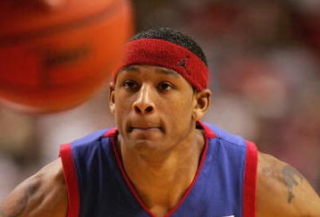 LUBBOCK, TX - FEBRUARY 14:  J.R. Giddens #15 of the Kansas Jayhawks gets into a defensive stance during the game against the Texas Tech Red Raiders on February 14, 2005 at the United Spirit Arena in Lubbock, Texas.  The Red Raiders defeated the Jayhawks 80-79.  (Photo by Ronald Martinez/Getty Images) 