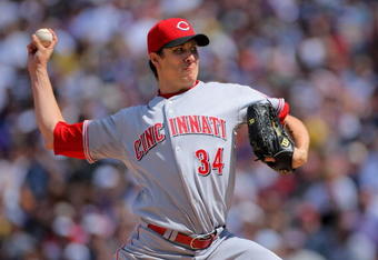 DENVER - SEPTEMBER 07:  Starting pitcher Homer Bailey #34 of the Cincinnati Reds delivers against the Colorado Rockies at Coors Field on September 7, 2009 in Denver, Colorado.  (Photo by Doug Pensinger/Getty Images)
