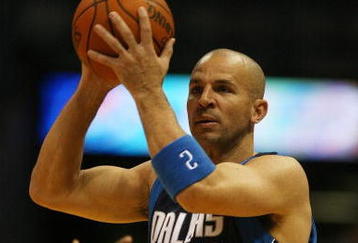 MILWAUKEE - NOVEMBER 16: Jason Kidd #2 of the Dallas Mavericks looks to pass against the Milwaukee Bucks defends at the Bradley Center on November 16, 2009 in Milwaukee, Wisconsin. The Mavericks defeated the Bucks 115-113 in overtime. (Photo by Jonathan Daniel/Getty Images)
