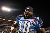 NASHVILLE, TN - NOVEMBER 29: Vince Young #10 of the Tennessee Titans celebrates after a 20-17 victory over the Arizona Cardinals at LP Field on November 29, 2009 in Nashville, Tennessee. (Photo by Streeter Lecka/Getty Images)