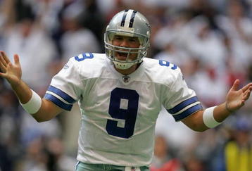 IRVING, TX - JANUARY 13: Quarterback Tony Romo #9 of the Dallas Cowboys reacts during the NFC Divisional Playoff game against the New York Giants at Texas Stadium on January 13, 2008 in Irving, Texas. The Giants defeated the Cowboys 21-17. (Photo by Ronald Martinez/Getty Images)