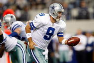 ARLINGTON, TX - NOVEMBER 22:  Quarterback Tony Romo #9 of the Dallas Cowboys at Cowboys Stadium on November 22, 2009 in Arlington, Texas.  (Photo by Ronald Martinez/Getty Images)