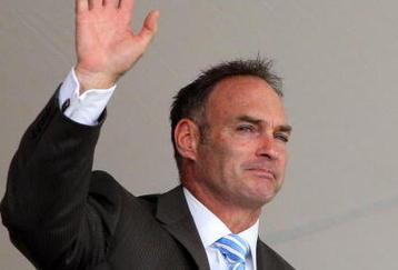 COOPERSTOWN, NY - JULY 26:  Hall of Famer Paul Molitor waves to the crowd as he is introduced at Clark Sports Center during the 2009  Baseball Hall of Fame induction ceremony on July 26, 2009 in Cooperstown, New York.  (Photo by Jim McIsaac/Getty Images)