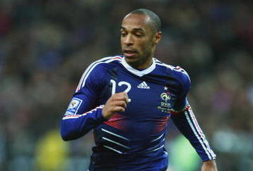 PARIS - FRANCE- NOVEMBER 18:  Thierry Henry of France during the France v Republic of Ireland FIFA 2010 World Cup Qualifying Play Off second leg match at the Stade de France on November 18, 2009 in Paris, France.  (Photo by Michael Steele/Getty Images)