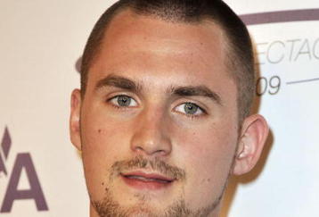 LOS ANGELES, CA - JUNE 07:  Minnesota Timberwolves' Kevin Love arrives at the Cedars-Sinai Medical Center's 24th Annual Sports Spectacular at the Century Plaza Hotel on June 7, 2009 in Los Angeles, California.  (Photo by Kevin Winter/Getty Images)