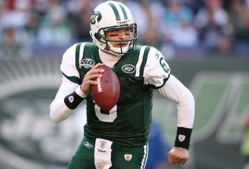 EAST RUTHERFORD, NJ - NOVEMBER 29:  Mark Sanchez #6 of the New York Jets drops back to pass against the Carolina Panthers at Giants Stadium on November 29, 2009 in East Rutherford, New Jersey.  (Photo by Nick Laham/Getty Images)