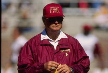 21 OCT 1995:  FLORIDA STATE HEAD COACH BOBBY BOWDEN DURING THE SEMINOLES 42-10 VICTORY OVER THE GEORGIA TECH YELLOWJACKETS AT DOAK CAMPBELL STADIUM IN TALLAHASSEE, FLORIDA.  MANDATORY CREDIT:  ANDY LYONS/ALLSPORT USA