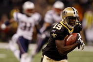 NEW ORLEANS - NOVEMBER 30:  Devery Henderson #19 of the New Orleans Saints runs 75 yards for a touchdown in the second quarter of the game against the New England Patriots at Louisana Superdome on November 30, 2009 in New Orleans, Louisiana. (Photo by Scott Halleran/Getty Images)