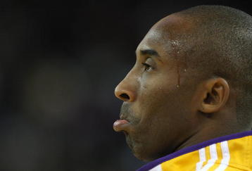 OAKLAND, CA - NOVEMBER 28:  Kobe Bryant #24 of the Los Angeles Lakers looks on against the Golden State Warriors during an NBA game at Oracle Arena on November 28, 2009 in Oakland, California.  NOTE TO USER: User expressly acknowledges and agrees that, by downloading and/or using this Photograph, user is consenting to the terms and conditions of the Getty Images License Agreement.  (Photo by Jed Jacobsohn/Getty Images)