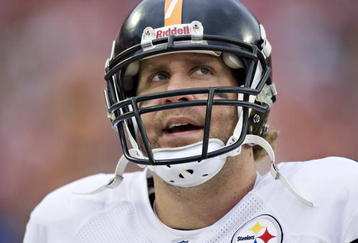 KANSAS CITY, MO - NOVEMBER 22:  Quarterback Ben Roethlisberger #7 of the Pittsburgh Steelers watches a replay during NFL action against the Kansas City Chiefs at Arrowhead Stadium on November 22, 2009 in Kansas City, Missouri.  The Chiefs defeated the Steelers 27-24.  (Photo by Wesley Hitt/Getty Images)