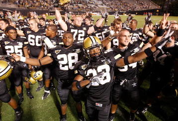NASHVILLE, TN - SEPTEMBER 15:  Members of the Vanderbilt Commodores celebrate after defeating the Ole Miss Rebels 31-17 on September 15, 2007 at Vanderbilt Stadium in Nashville, Tennessee.  (Photo by Chris Graythen/Getty Images)
