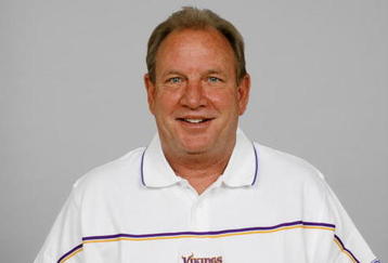 MINNEAPOLIS - 2005:  Rich Olson of the Minnesota Vikings poses for his 2005 NFL headshot at photo day in Minneapolis, Minnesota.  (Photo by Getty Images) 