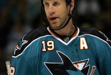 SAN JOSE, CA - OCTOBER 30:  Joe Thornton #19 of the San Jose Sharks in action during their game against the Colorado Avalanche at the HP Pavilion on October 30, 2009 in San Jose, California.  (Photo by Ezra Shaw/Getty Images)