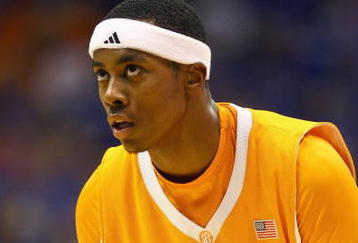 LAWRENCE, KANSAS - JANUARY 3:  Scotty Hopson #32 of the Tennessee Volunteers looks on during the game against the Kansas Jayhawks on January 3, 2009 at Allen Fieldhouse in Lawrence, Kansas. (Photo by: Jamie Squire/Getty Images)