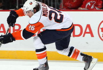 NEWARK, NJ - NOVEMBER 28:  Matt Moulson #26 of the New York Islanders skates against the New Jersey Devils at the Prudential Center on November 28, 2009 in Newark, New Jersey.  (Photo by Jim McIsaac/Getty Images)