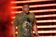 CULVER CITY, CA - DECEMBER 14:  UFC fighter Rashad Evans presents the Best Shooter award onstage at Spike TV's 2008 'Video Game Awards' held at Sony Pictures' Studios on December 14, 2008 in Culver City, California.  (Photo by Kevin Winter/Getty Images for Spike TV)