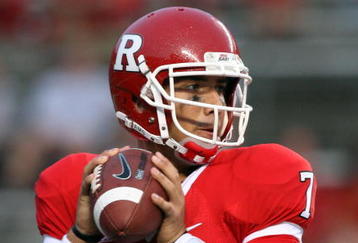 PISCATAWAY, NJ - SEPTEMBER 07:  Tom Savage #7 of the Rutgers Scarlet Knights throws a pass against the Cincinnati Bearcats at Rutgers Stadium on September 7, 2009 in Piscataway, New Jersey.  (Photo by Jim McIsaac/Getty Images)