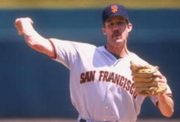 3 Aug 1998:  Pitcher Danny Darwin #43 of the San Francisco Giants in action during a game against Philadelphia Phillies at the Veterans Stadium in Philadelphia, Pennsylvania. The Giants defeated the Phillies 6-1.