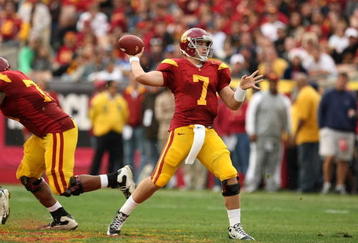 LOS ANGELES, CA - DECEMBER 05:  Quarterback Matt Barkley #7 of the USC Trojans throws a pass against the Arizona Wildcats on December 5, 2009 at the Los Angeles Coliseum in Los Angeles, California. Arizona won 21-17.  (Photo by Stephen Dunn/Getty Images)